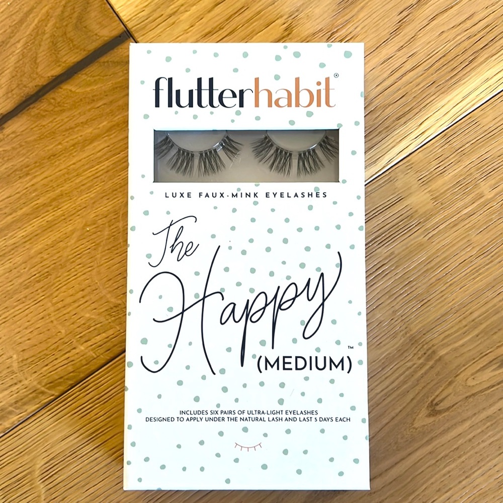 Flutter habit luxe faux mink eyelashes - style: The Happy Medium